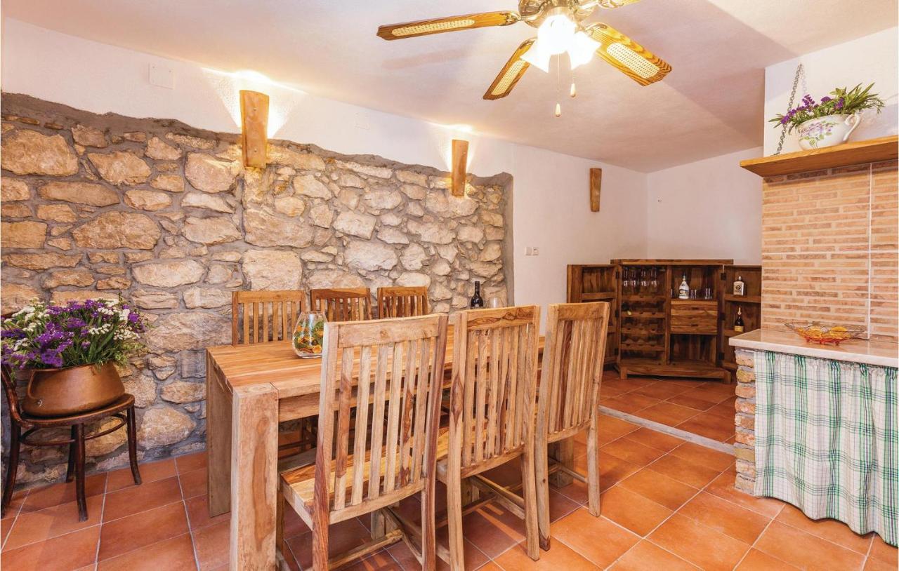 Stunning Home In Punat With Kitchen Stara Baška Exterior foto